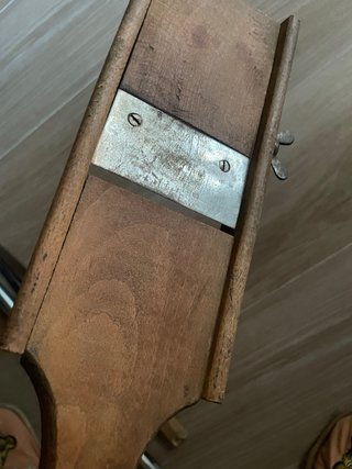 Mandolina antigua de madera