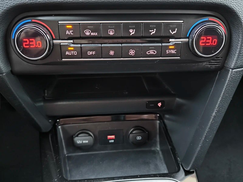 Kia cee'd 2021, foto 19