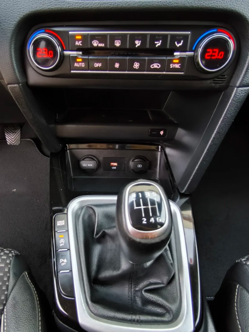 Kia cee'd 2021, foto 21