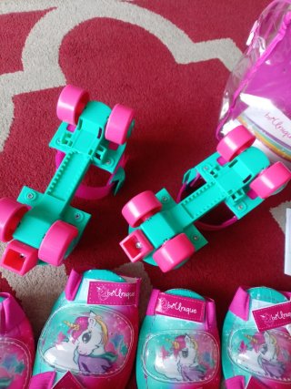 Patines ajustables niña 4 ruedas T. 22-29