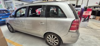 Opel Zafira 2006 con itv