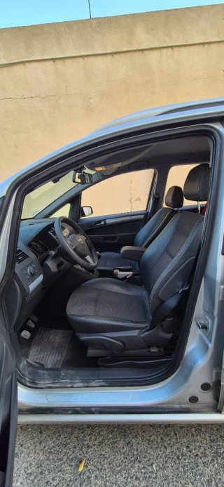 Opel Zafira 2006 con itv