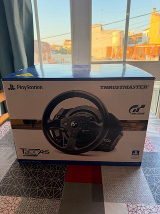 Volante Thrustmaster T300 RS GT PS5/PS4