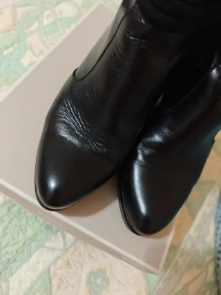 Botines de piel negros