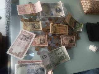 Monedas y billetes antiguas