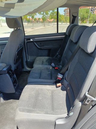 Volkswagen Touran 2011