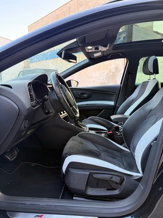 SEAT Leon Cupra ST DSG