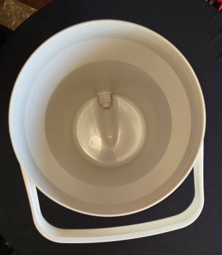 Termo Coleman 6L Azul y Blanco