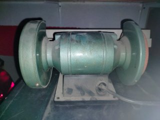 Amoladora de banco FERM FDS-125 170W