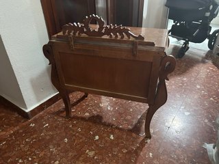 Cómoda clásica de madera maciza