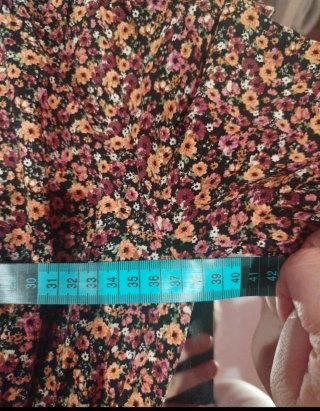 Vestido Zara floral corto talla M