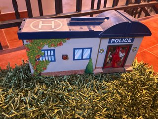 Edificio Policía Playmobil con Legos