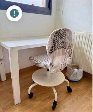 Escritorio infantil y silla