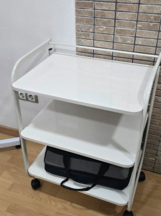Mueble de oficina blanco