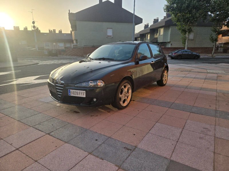 Alfa Romeo 147 2006 - foto 1