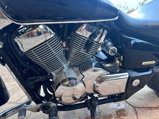 Honda Shadow Negra - Moto Custom