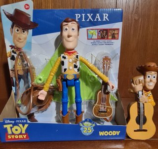 2 Figuras Woody Toy Story Pixar