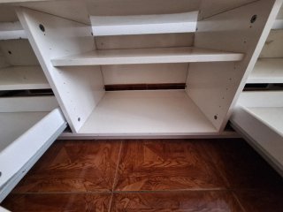 Mueble de salón blanco