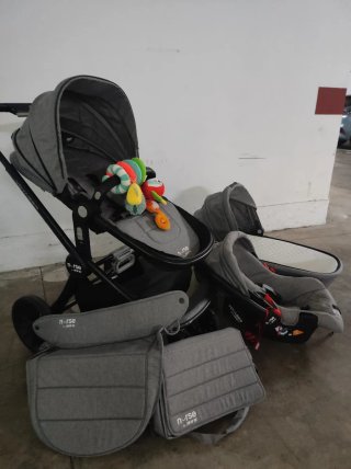 Carro de bebé Jane Voyager gris