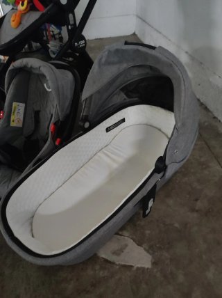 Carro de bebé Jane Voyager gris
