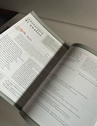 Libro di latino per le scuole superiori