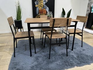 MESA CON 4 SILLAS