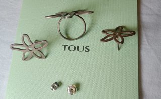 Conjunto Tous Plata Flores Anillo y Pendientes