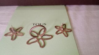 Conjunto Tous Plata Flores Anillo y Pendientes