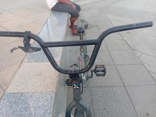 Bicicleta BMX numero 631862813