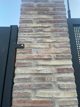 Palet medio ladrillo macizo a 0.39 la pieza no mar