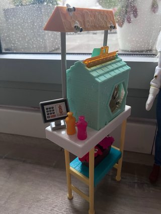 Barbie Apicultora con Accesorios