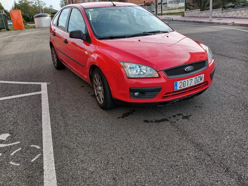 Ford Focus 2005 - foto 1