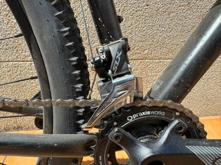 Bicicleta de Montaña Felt Negra y Roja