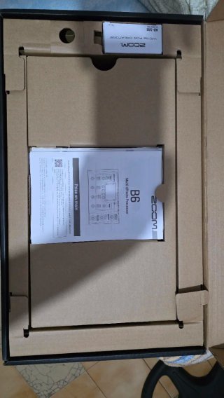 Zoom B6 Pedalera Bajo Multi-Efectos
