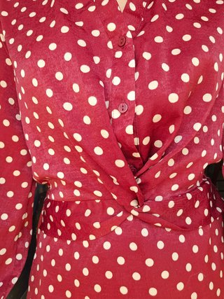 Vestido rojo lunares blancos