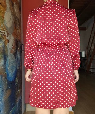 Vestido rojo lunares blancos