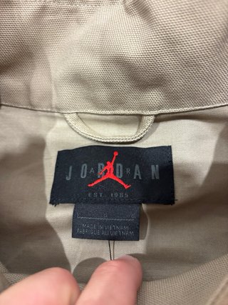 Chaqueta Jordan Chicago Bulls MVP Beige