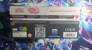 Pokemon Caja Entrenador Élite Llama Blanca