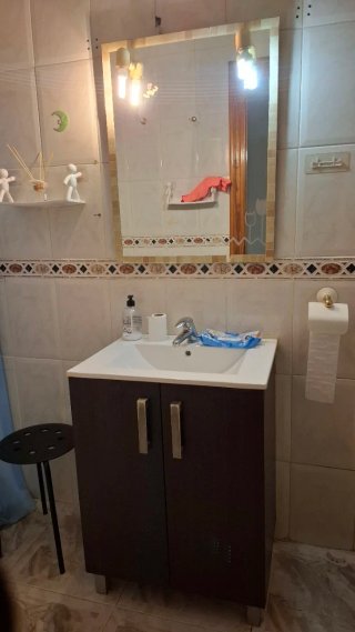 Se alquilan habitaciones para estudiantes en piso