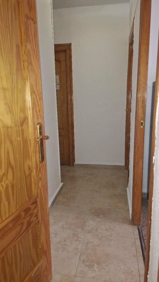 Se alquilan habitaciones para estudiantes en piso