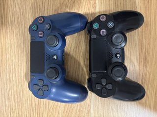 PS4 Slim 1TB + 2 Mandos + 1 Juego