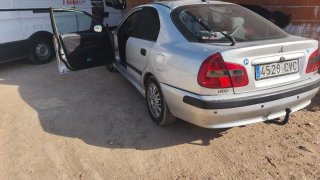 Mitsubishi Carisma 2004