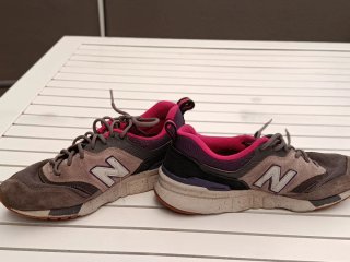 New Balance zapatillas deportivas marrones y rosas