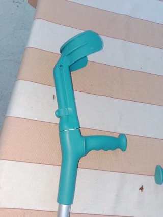 Muletas extensibles para niños