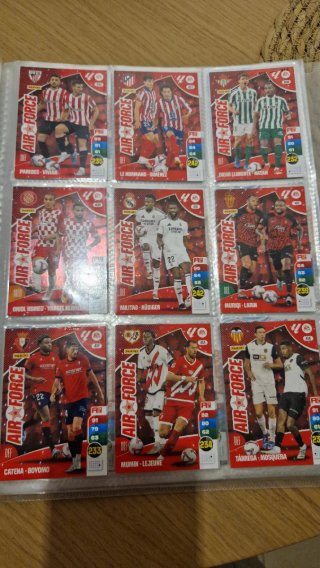 Álbum Panini Adrenalyn XL 2023-2024 95%