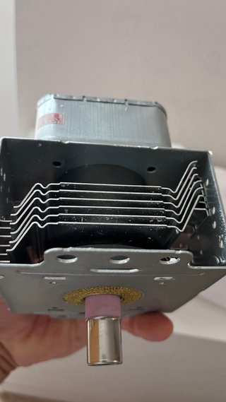 Magnetrón  2M319J