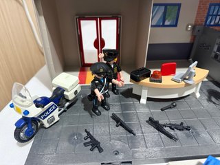 Comisaría Playmobil con Maletín y Accesorios