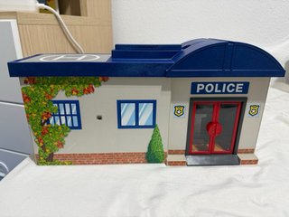 Comisaría Playmobil con Maletín y Accesorios