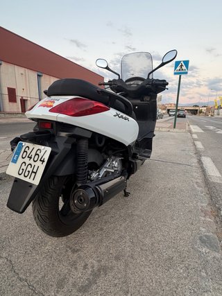 Yamaha Xmax 250cc Maxi Scooter