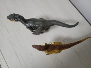 2 Figuras Velociraptor Juguete